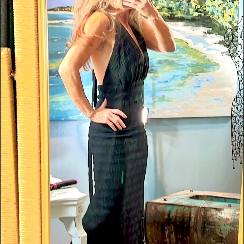 Gorgeous Lightweight Open-Back Halter-Designed Dress,Smocked Fabric,Flirty & Fun - Picture 6 of 10